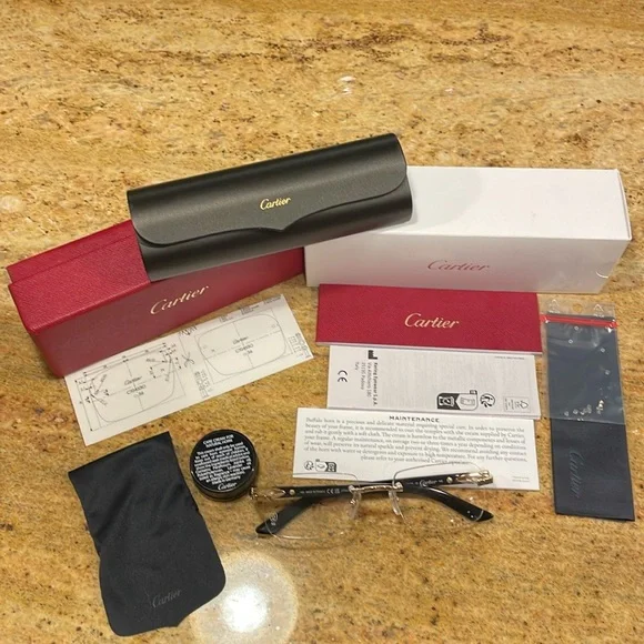 Cartier Genuine Buffalo Horn Eyewear CT0453O-001.Brand new authentic.Buffs